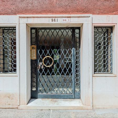 Venezia- S. Lucia Train Station Lovely Apartment! ภายนอก รูปภาพ